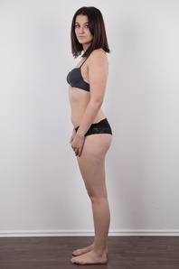 6. Download full pics of Kristyna (20) from czechcasting.com