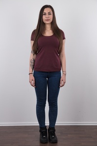 2. Download full pics of Veronika (19) from czechcasting.com