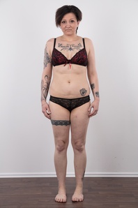 5. Download full pics of Misa (27) from czechcasting.com