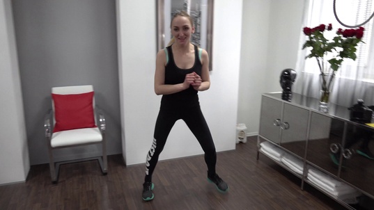 3. Download full pics of Zuzana (28) from czechcasting.com