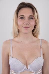 6. Download full pics of Nikola (20) from czechcasting.com