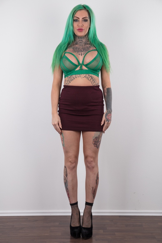 3. Download full pics of Madison (30) from czechcasting.com