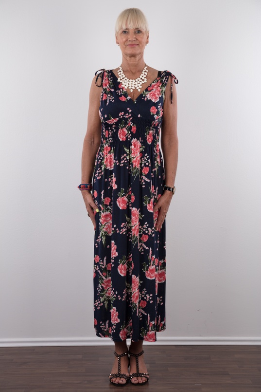 2. Download full pics of Daniela (59) from czechcasting.com