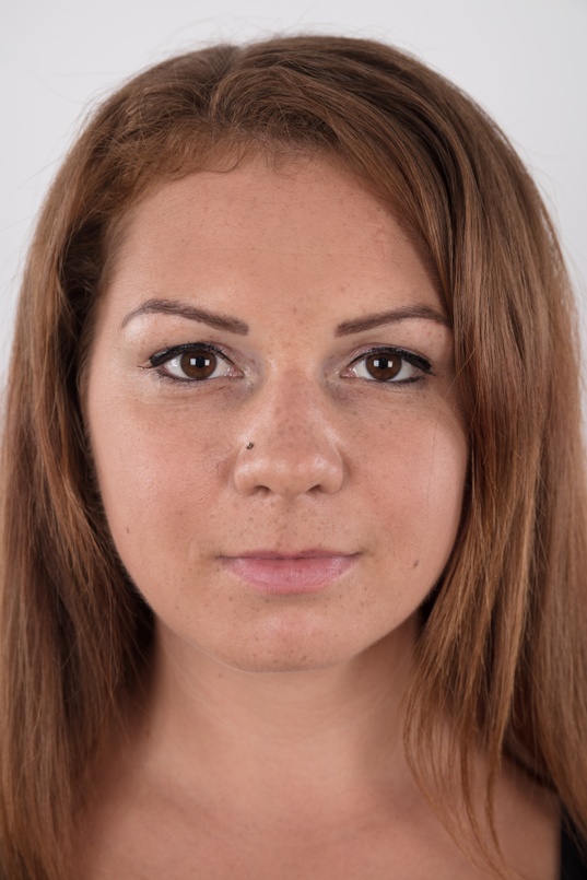 1. Download full pics of Michaela (22) from czechcasting.com