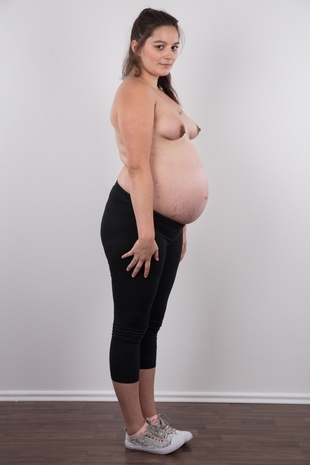 4. Download full pics of model Tereza (23) & lukas from czechcasting.com