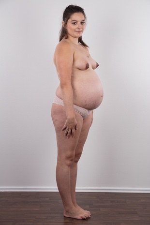 9. Download full pics of model Tereza (23) & lukas from czechcasting.com