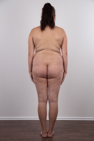 16. Download full pics of model Tereza (23) & lukas from czechcasting.com