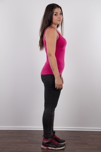 3. Download full pics of Denisa (22) from czechcasting.com