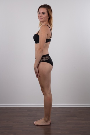 8. Download full pics of model Lucie (21) from czechcasting.com