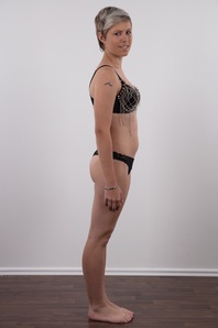 7. Download full pics of Michaela (21) from czechcasting.com