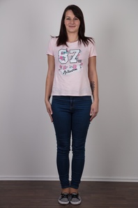 2. Download full pics of Vendula (27) from czechcasting.com