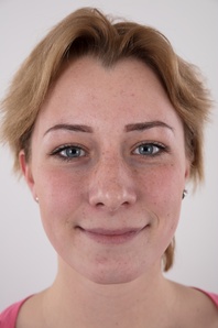 1. Download full pics of Stepanka (18) from czechcasting.com