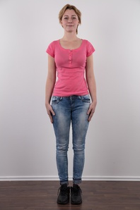 2. Download full pics of Stepanka (18) from czechcasting.com