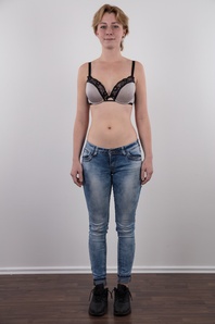 5. Download full pics of Stepanka (18) from czechcasting.com