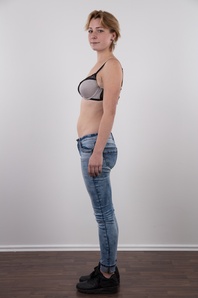 6. Download full pics of Stepanka (18) from czechcasting.com