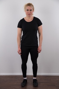 2. Download full pics of Bara (31) from czechcasting.com