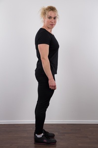 3. Download full pics of Bara (31) from czechcasting.com