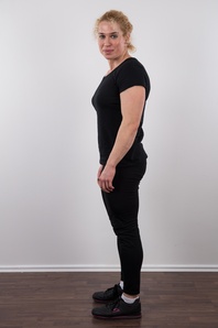 4. Download full pics of Bara (31) from czechcasting.com