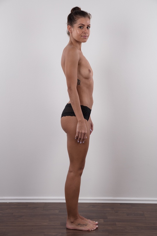 10. Download full pics of Nikol (26) from czechcasting.com