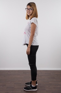 4. Download full pics of Katka (18) from czechcasting.com