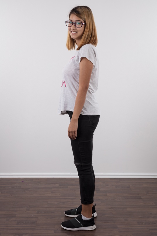 4. Download full pics of Katka (18) from czechcasting.com