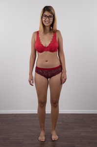 6. Download full pics of Katka (18) from czechcasting.com