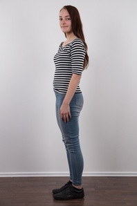 4. Download full pics of Lucka (19) from czechcasting.com