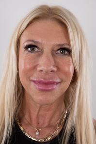 1. Download full pics of Irena (53) from czechcasting.com