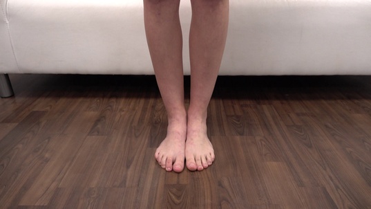 3. Download full pics of Lenka (29) from czechcasting.com