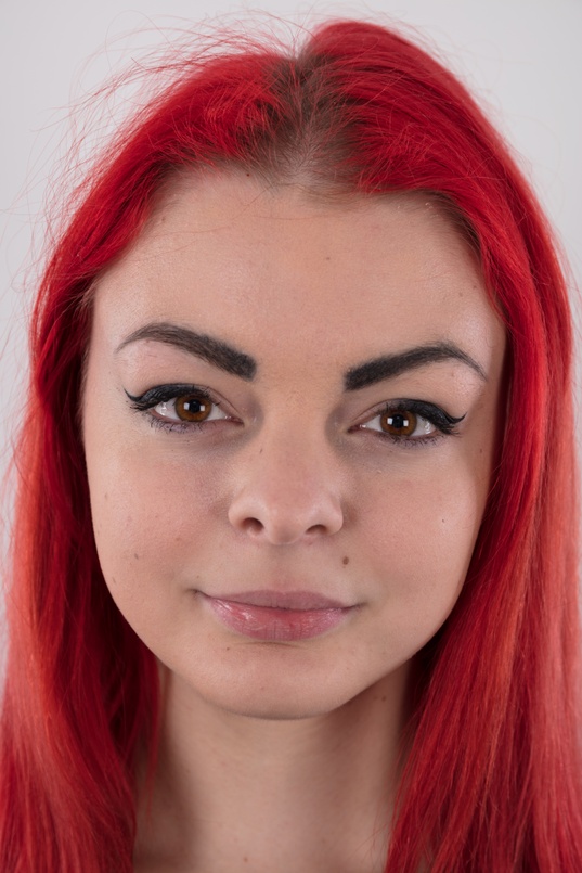 1. Download full pics of Nelly (21) from czechcasting.com