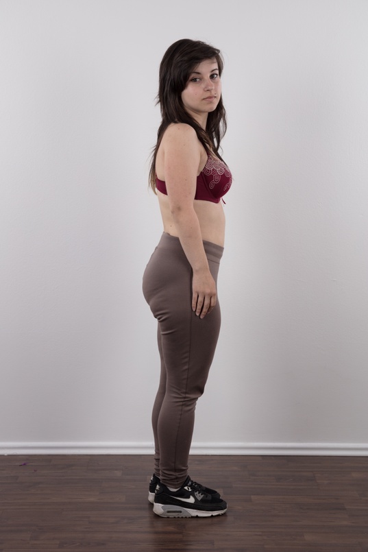 5. Download full pics of Irena (24) from czechcasting.com