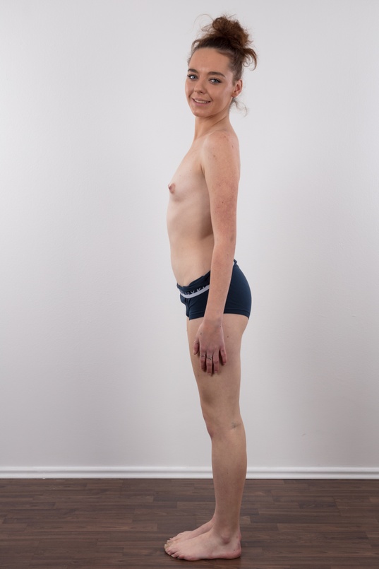 11. Download full pics of Kristyna (19) from czechcasting.com