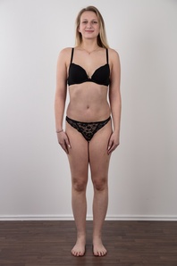 5. Download full pics of Kristyna (18) from czechcasting.com