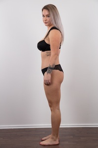 7. Download full pics of Kristyna (22) from czechcasting.com