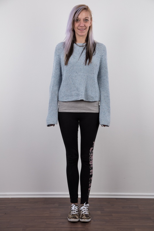 2. Download full pics of Anna (24) from czechcasting.com