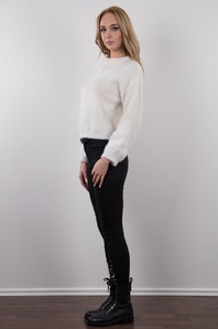 4. Download full pics of Tatiana (20) from czechcasting.com