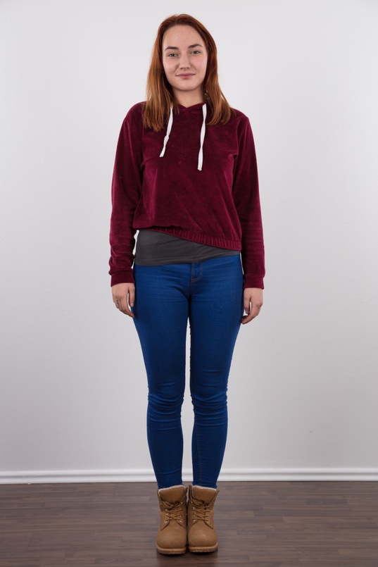 2. Download full pics of Nikola (20) from czechcasting.com