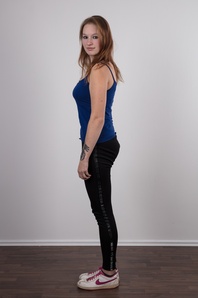 4. Download full pics of Kristyna (18) from czechcasting.com