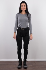 2. Download full pics of Tereza (24) from czechcasting.com