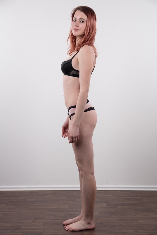 8. Download full pics of Kristyna (21) from czechcasting.com