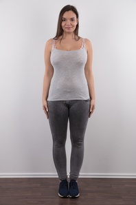 2. Download full pics of Alena (23) from czechcasting.com