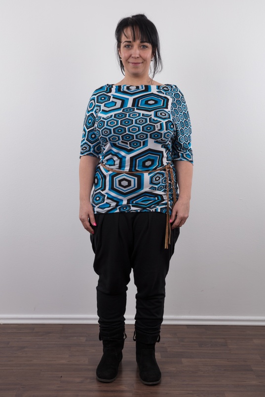 1. Download full pics of Marie (39) & Milan from czechcasting.com