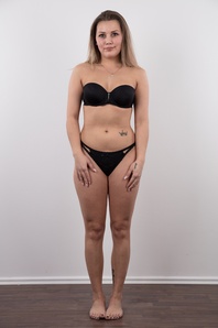 6. Download full pics of Nicol (23) & Yuriy from czechcasting.com