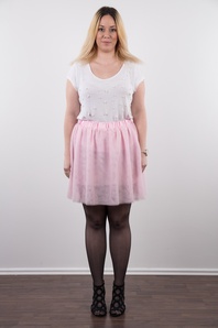 2. Download full pics of Veronika (26) from czechcasting.com