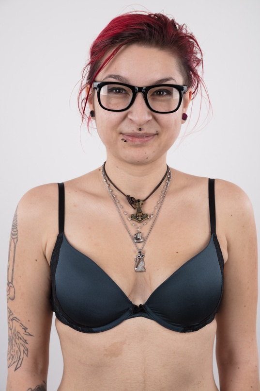 5. Download full pics of Petra (28) from czechcasting.com