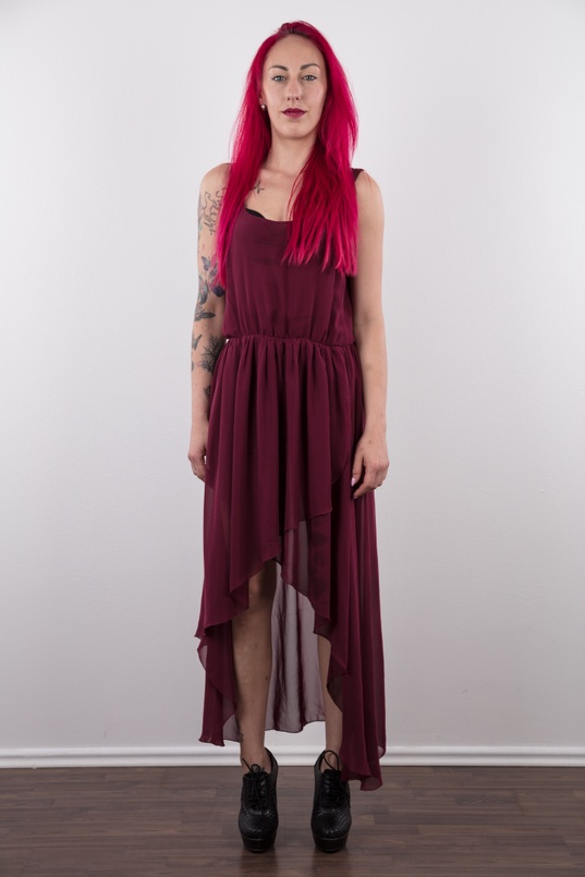 2. Download full pics of Lenka (24) from czechcasting.com