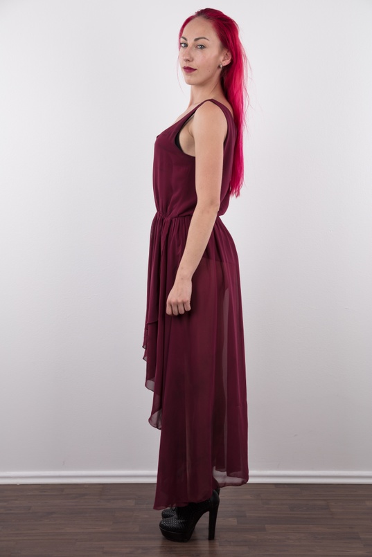 4. Download full pics of Lenka (24) from czechcasting.com