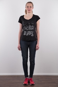 2. Download full pics of Tereza (22) from czechcasting.com