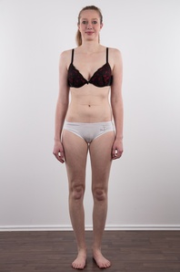 7. Download full pics of Tereza (22) from czechcasting.com