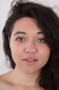 1. Download full pics of Anna (24) from czechcasting.com